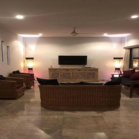 Shishi Bali Villa Seminyak  Exterior photo